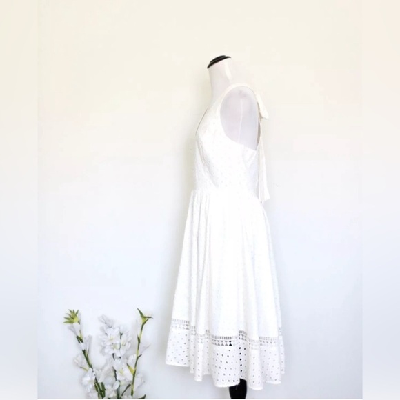 Eliza J Eyelet Bow Back Fit and Flare Dress Sleeveless Pockets White SZ 6 - Picture 10 of 14